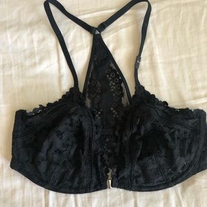 34DD, Victoria Secret Bralette